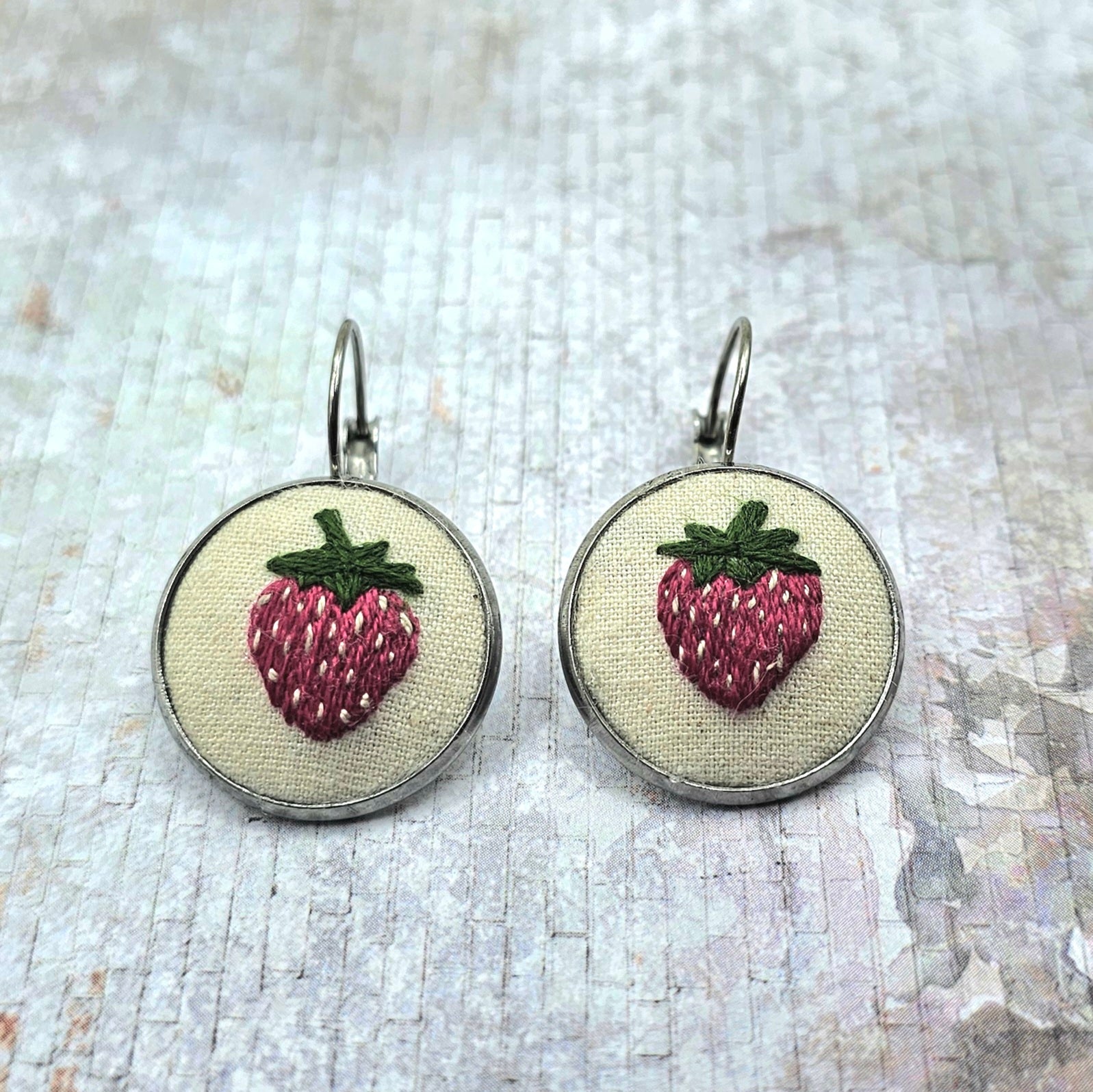 Strawberry Earrings - Silver - Hand Embroidery